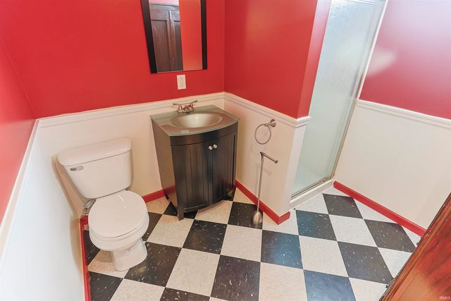 205 E Jennings Avenue, South Bend, IN 46614