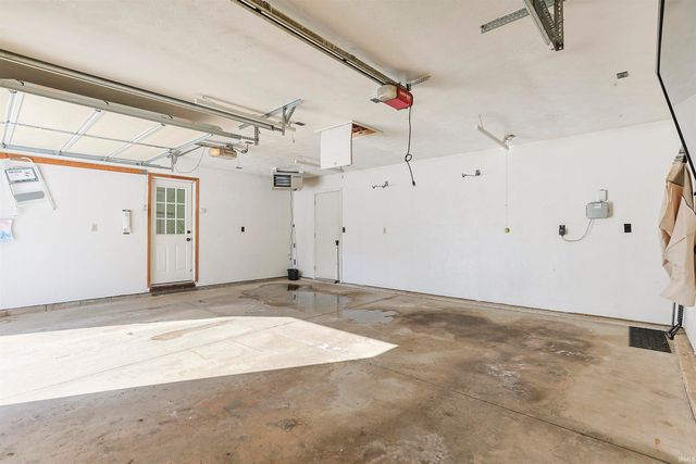 205 E Jennings Avenue, South Bend, IN 46614