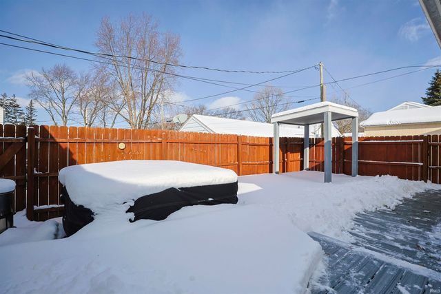 205 E Jennings Avenue, South Bend, IN 46614