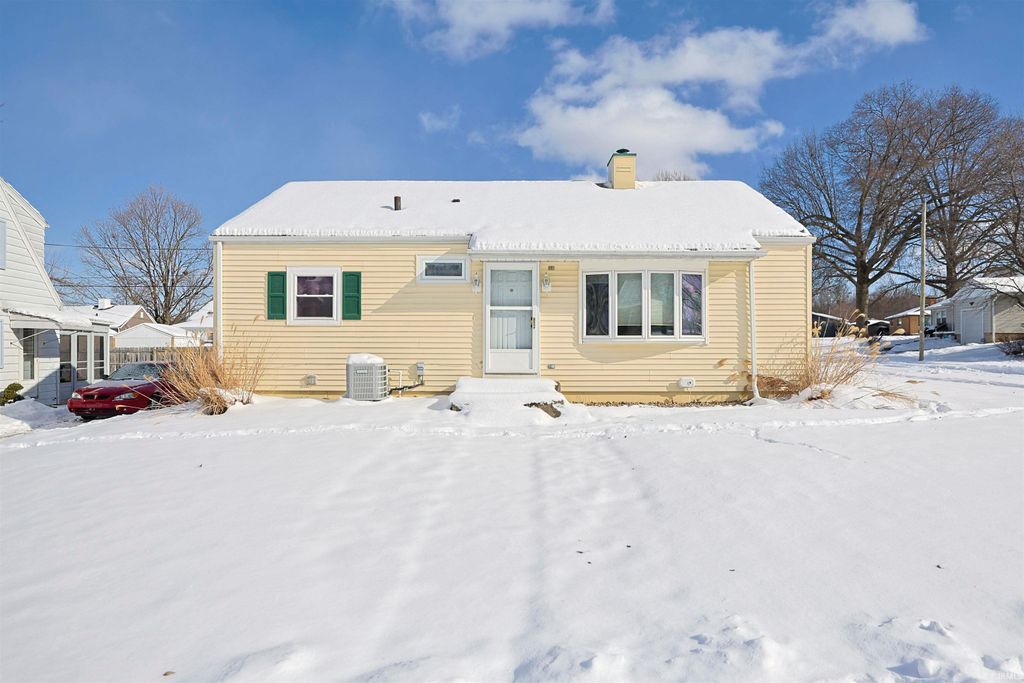 205 E Jennings Avenue, South Bend, IN 46614