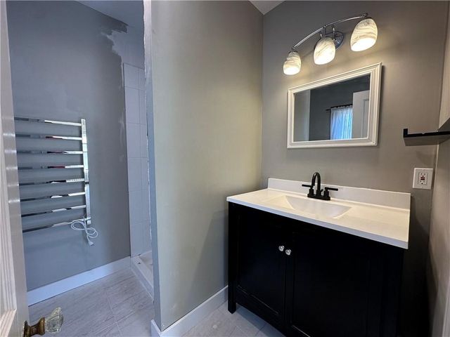 26 Calvert Street, Newport, RI 02840