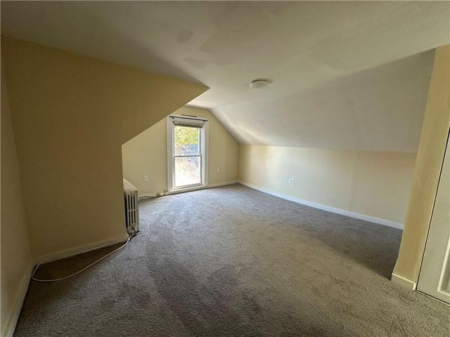 26 Calvert Street, Newport, RI 02840