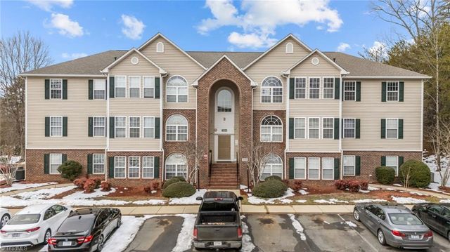 313 Mill Pond Drive, Winston-salem, NC 27106