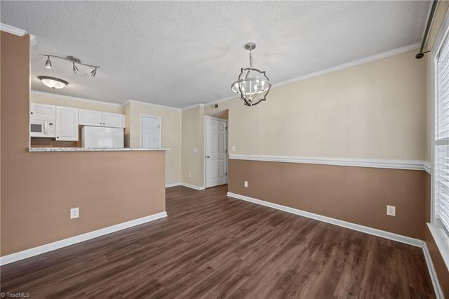 313 Mill Pond Drive, Winston-salem, NC 27106