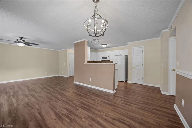 313 Mill Pond Drive, Winston-salem, NC 27106