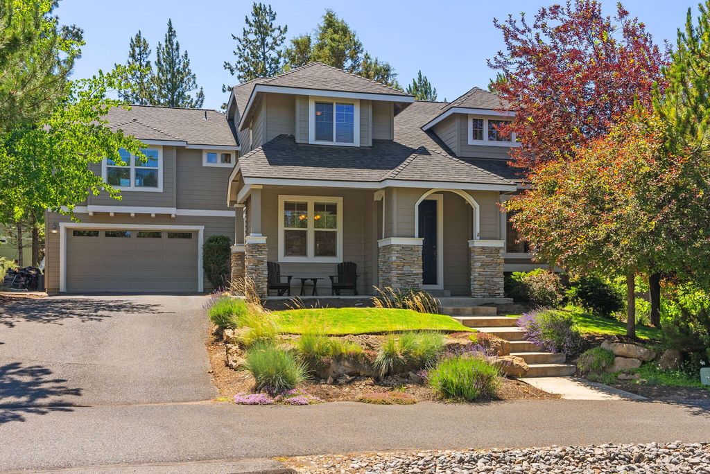 19493 Blue Lake Loop, Bend, OR 97702