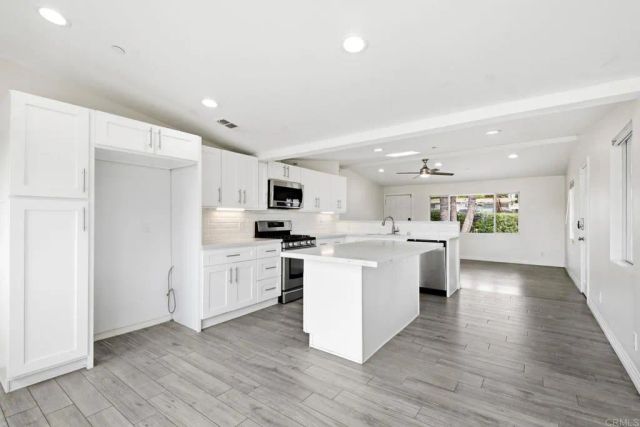 648 Cocapah Street, Vista, CA 92083