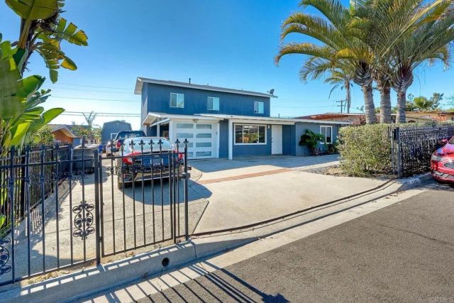 648 Cocapah Street, Vista, CA 92083