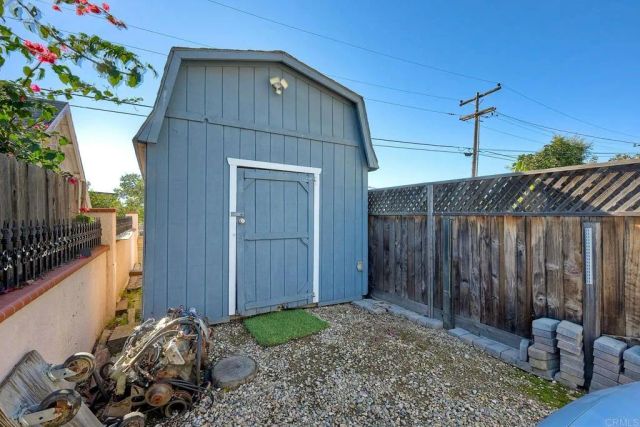 648 Cocapah Street, Vista, CA 92083