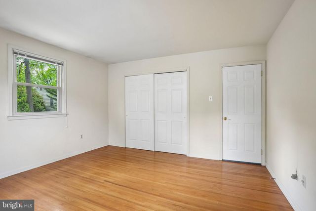 124 GREEN VALE RD, Cherry Hill, NJ 08034