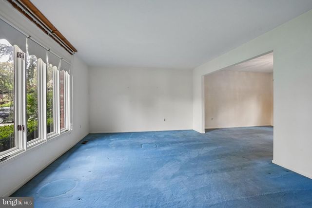 124 GREEN VALE RD, Cherry Hill, NJ 08034