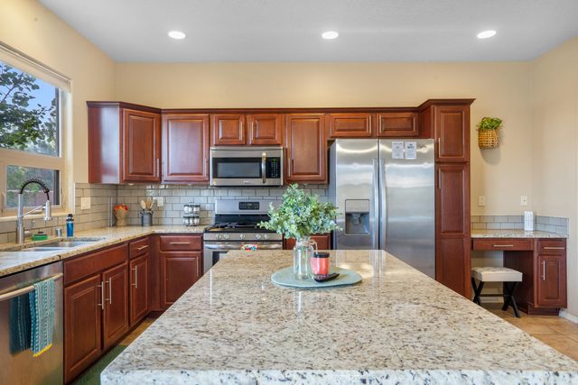 1715 Band Saw Place NW, Albuquerque, NM 87104