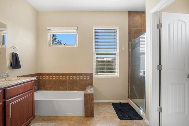 1715 Band Saw Place NW, Albuquerque, NM 87104