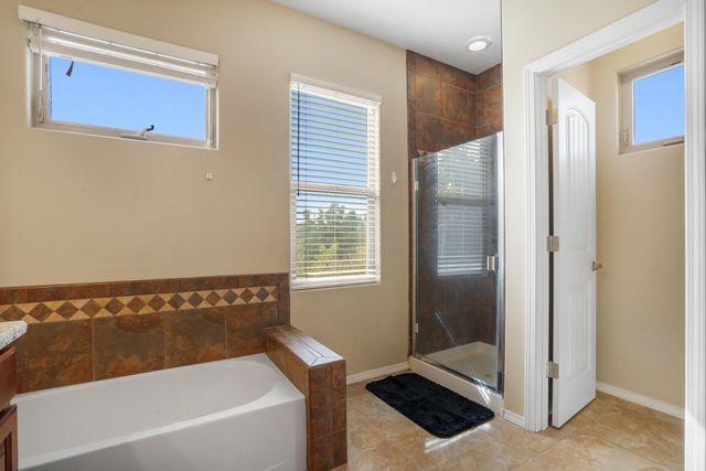 1715 Band Saw Place NW, Albuquerque, NM 87104