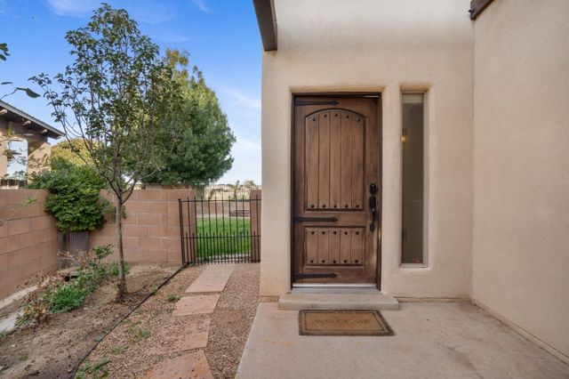 1715 Band Saw Place NW, Albuquerque, NM 87104