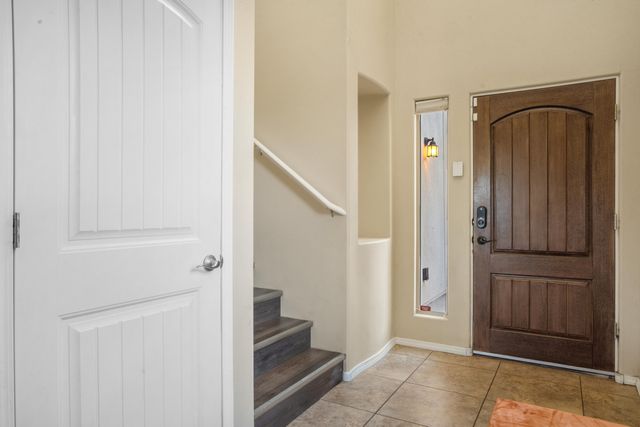 1715 Band Saw Place NW, Albuquerque, NM 87104