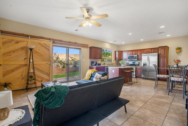 1715 Band Saw Place NW, Albuquerque, NM 87104