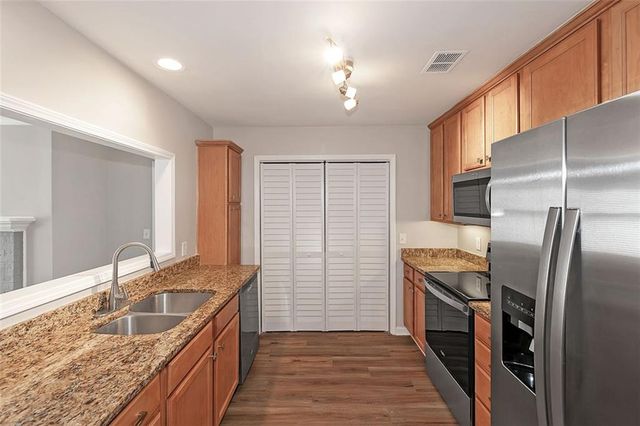 602 Abingdon Way, Atlanta, GA 30328