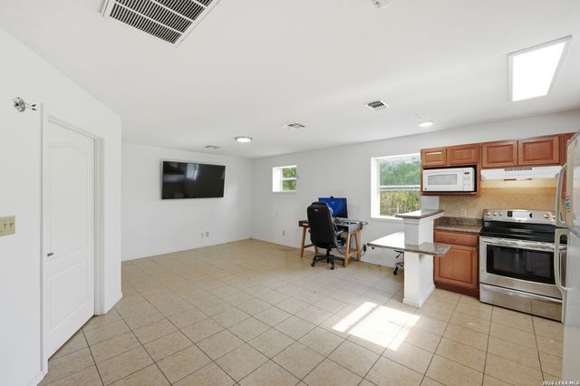 10130 Obrien, Atascosa, TX 78002