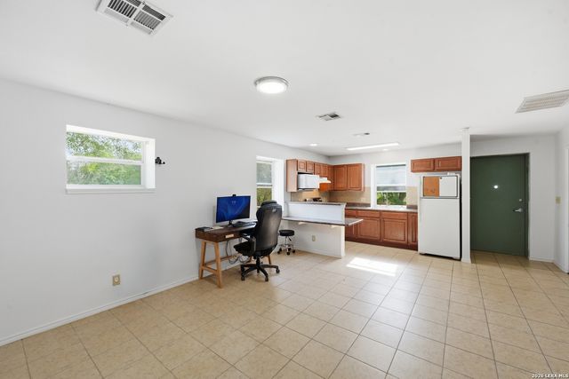 10130 Obrien, Atascosa, TX 78002