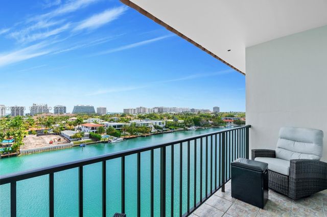 9341 E Bay Harbor Dr PH-B, Bay Harbor Islands, FL 33154