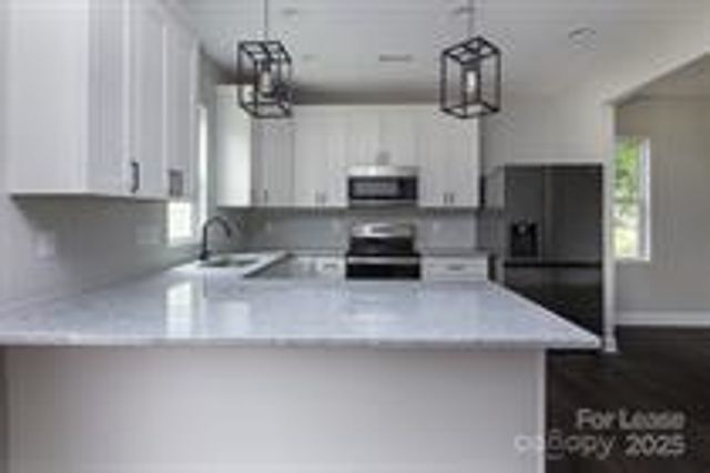 215 Ross Avenue, Charlotte, NC 28208