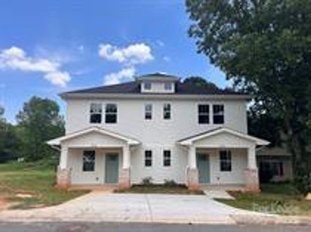 215 Ross Avenue, Charlotte, NC 28208