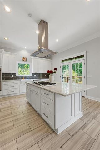 41 Kenmare Hall NE, Atlanta, GA 30324
