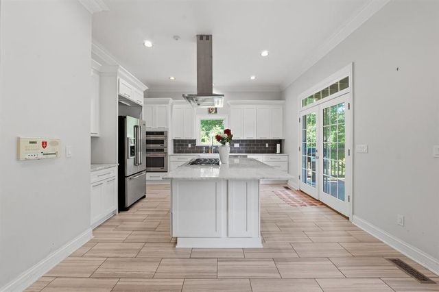 41 Kenmare Hall NE, Atlanta, GA 30324