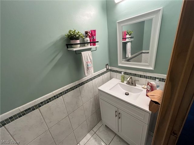 26410 Forbes Road, Oakwood Village, OH 44146