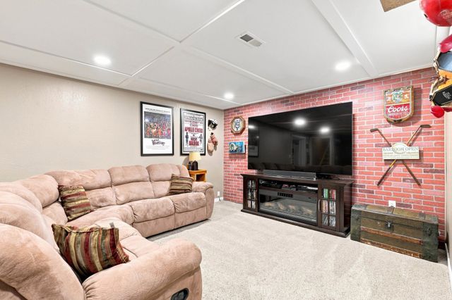15025 N Little Spokane Dr, Spokane, WA 99208