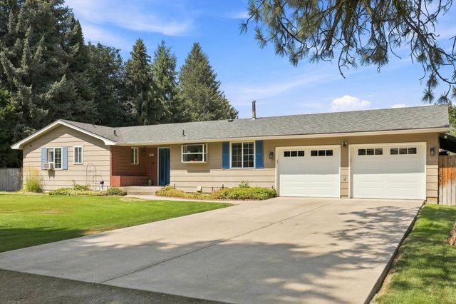 15025 N Little Spokane Dr, Spokane, WA 99208