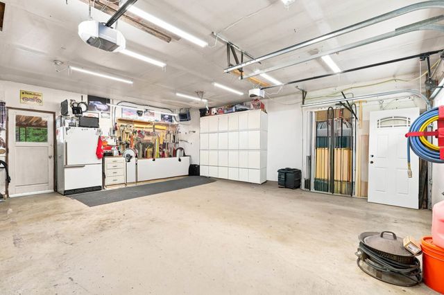 15025 N Little Spokane Dr, Spokane, WA 99208