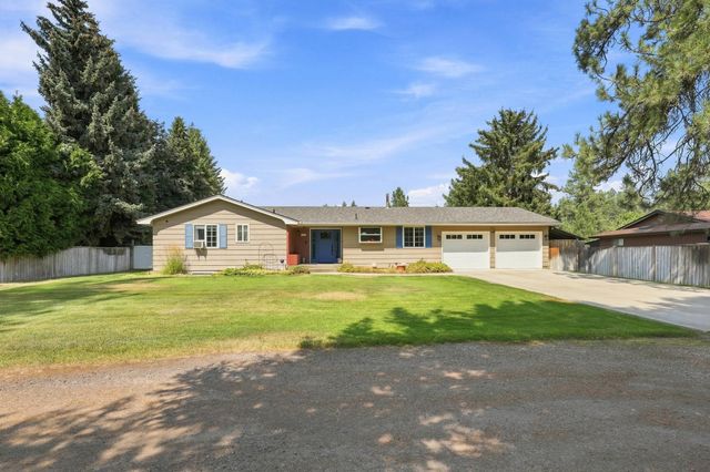 15025 N Little Spokane Dr, Spokane, WA 99208
