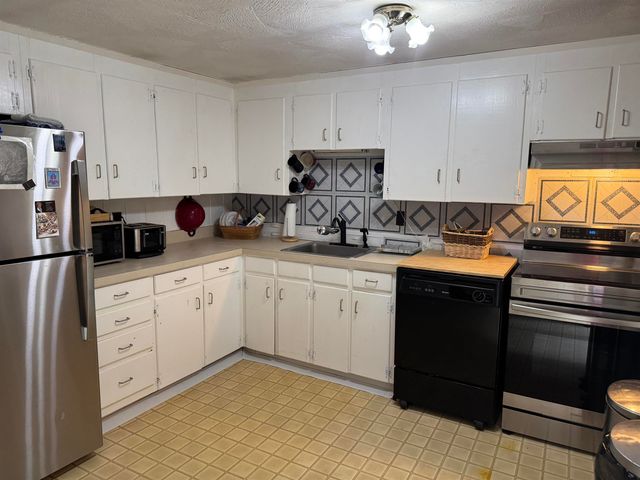 229 Tasker Hill Road, Conway, NH 03818