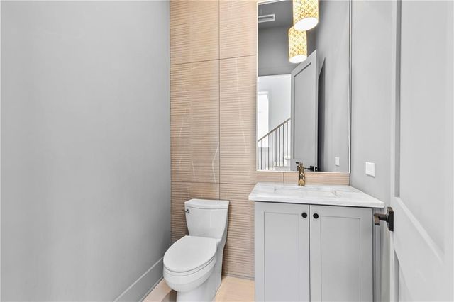 245 Roycroft Lane, Fayetteville, GA 30214