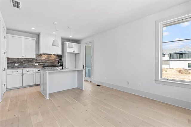 245 Roycroft Lane, Fayetteville, GA 30214