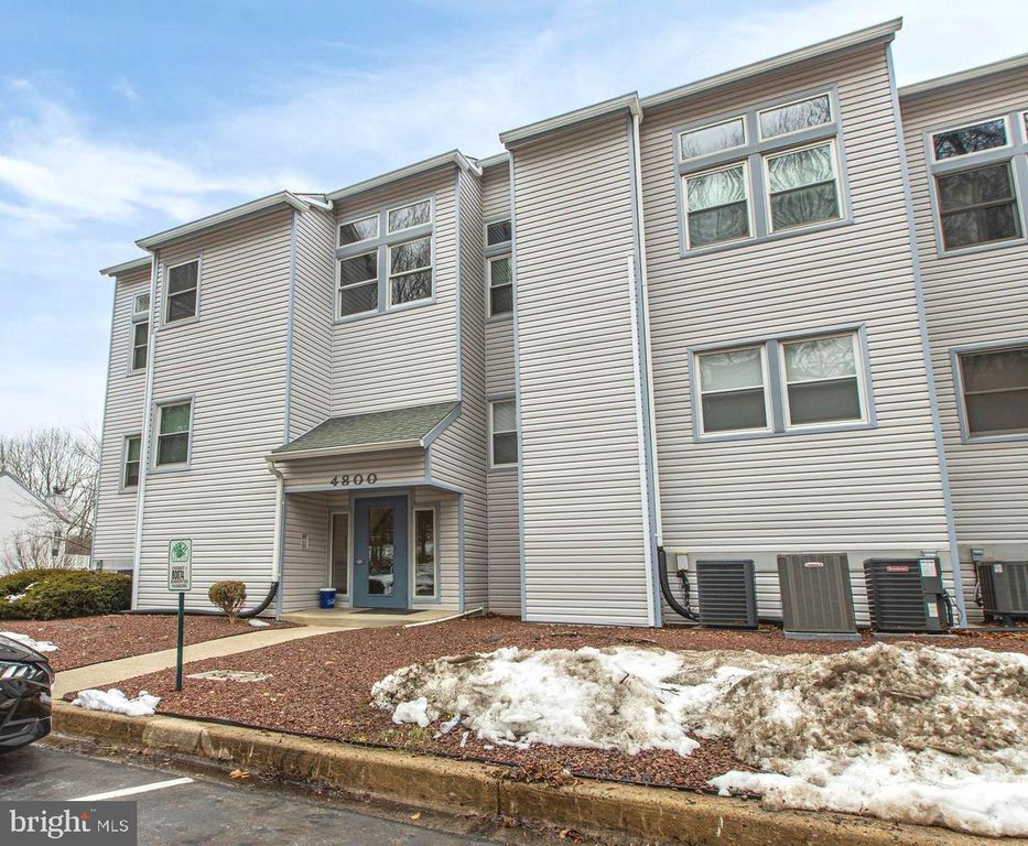 Image 1 of property listing at 4803 BIRCH CIR #140, Wilmington, DE 19808