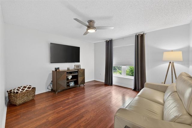 1201 DRAGON HEAD DRIVE, Valrico, FL 33594