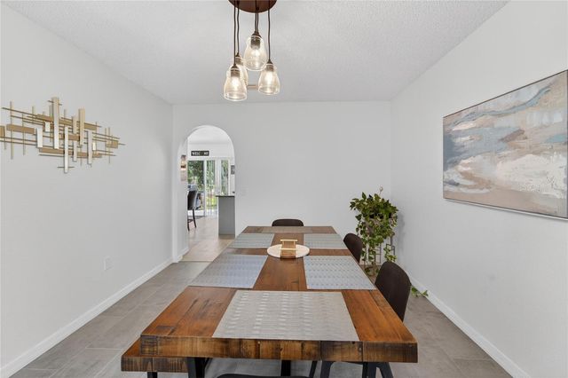 1201 DRAGON HEAD DRIVE, Valrico, FL 33594