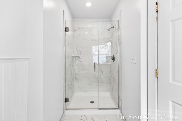 209 Clinton Avenue, Grand Haven, MI 49417