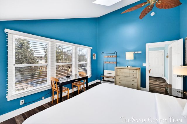 209 Clinton Avenue, Grand Haven, MI 49417