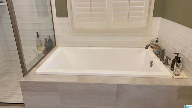 328 KINROSS COVE, Pelham, AL 35124