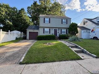 71 Woodridge Road, Clifton, NJ 07012