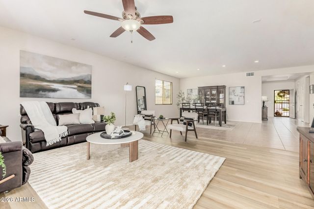 32245 N CAT HILLS Avenue, San Tan Valley, AZ 85144