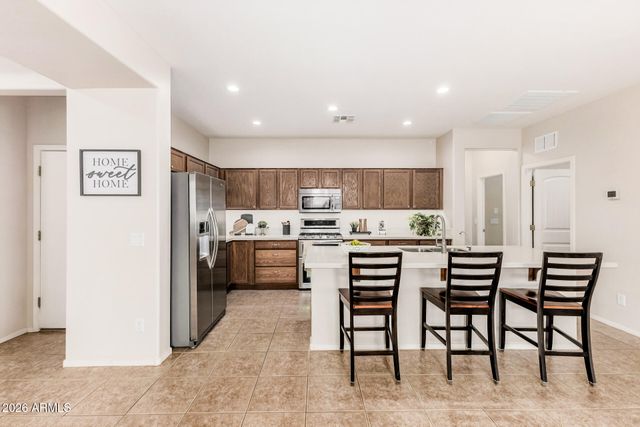 32245 N CAT HILLS Avenue, San Tan Valley, AZ 85144