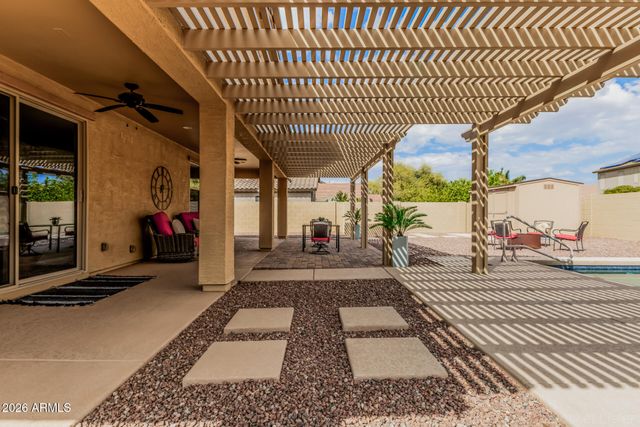 32245 N CAT HILLS Avenue, San Tan Valley, AZ 85144