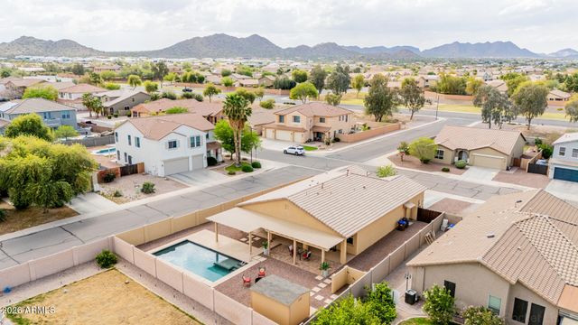 32245 N CAT HILLS Avenue, San Tan Valley, AZ 85144