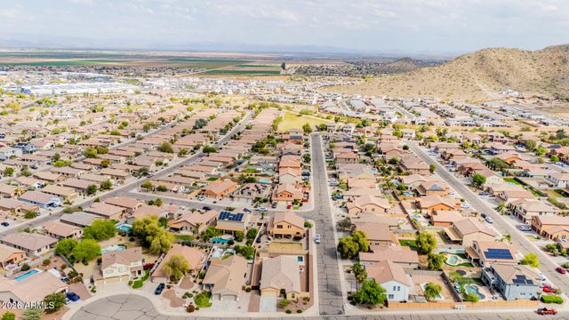 32245 N CAT HILLS Avenue, San Tan Valley, AZ 85144