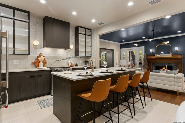 315 E CRAIG PL, San Antonio, TX 78212